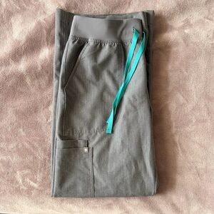 Figs Women’s High Waisted Isabel Wide Leg in Graphite